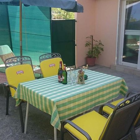 Guest House Violeta Palit Ngoại thất bức ảnh
